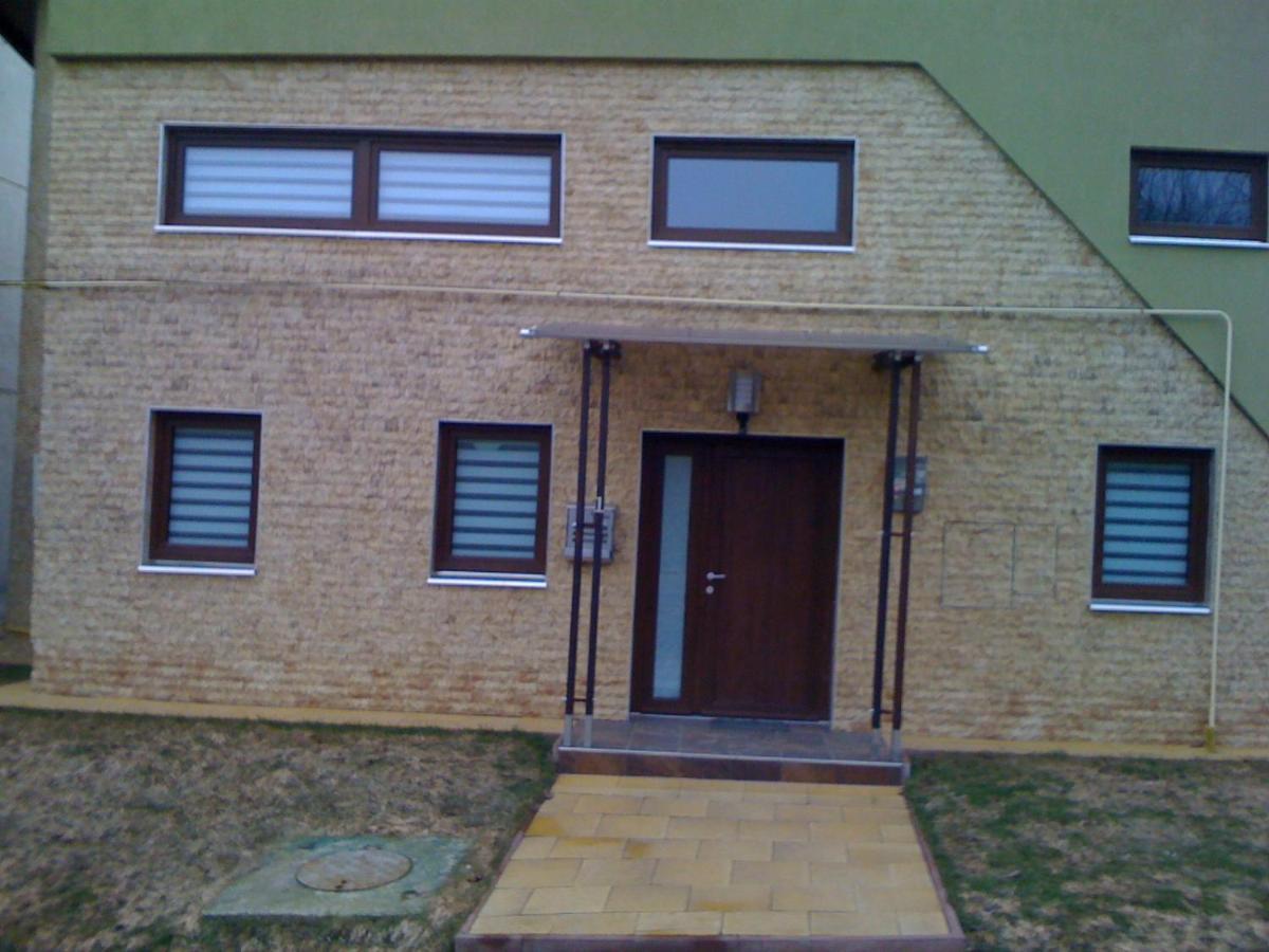 Vila Carolina Apulum Villa Alba Iulia Esterno foto