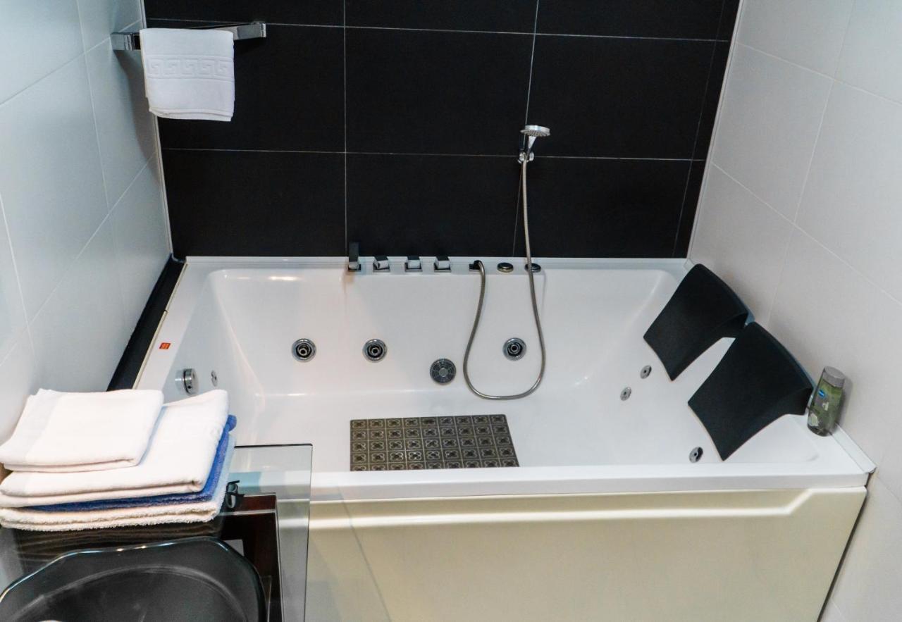 Vila Carolina Apulum Villa Alba Iulia Esterno foto
